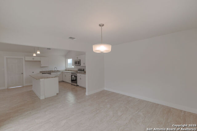 Image 17 of 50 For 2231 Golf Drive