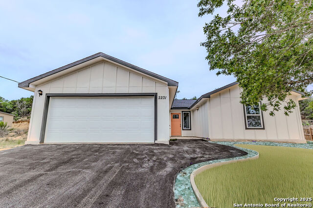 Image 3 of 50 For 2231 Golf Drive