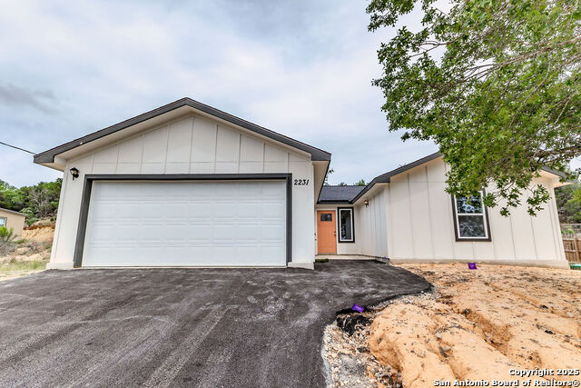 Image 4 of 50 For 2231 Golf Drive
