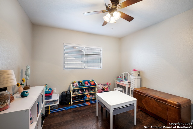 Image 15 of 26 For 7907 Oakwood Pines