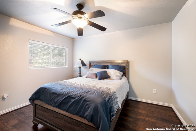 Image 17 of 26 For 7907 Oakwood Pines