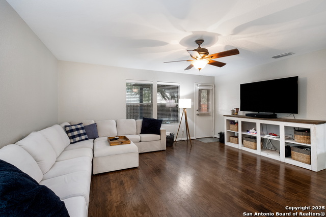 Image 5 of 26 For 7907 Oakwood Pines