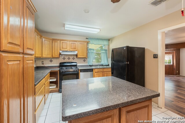 Image 10 of 32 For 4342 Eisenhauer Rd
