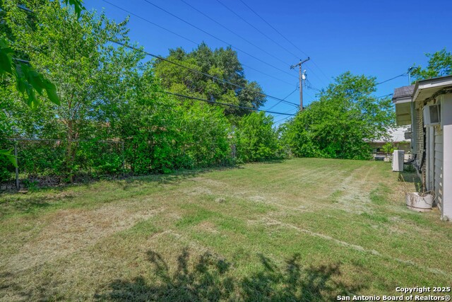 Image 26 of 32 For 4342 Eisenhauer Rd