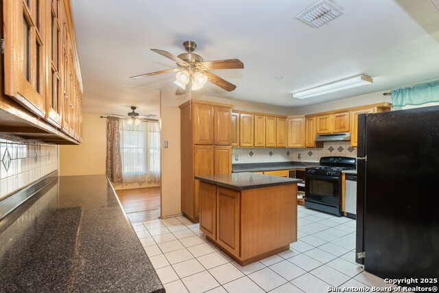 Image 7 of 32 For 4342 Eisenhauer Rd