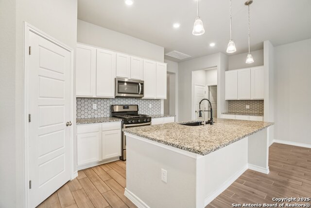 Image 10 of 33 For 1533 Cawdon Park