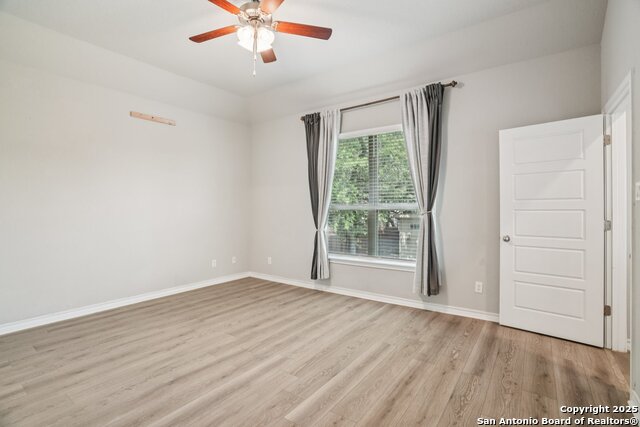 Image 13 of 33 For 1533 Cawdon Park