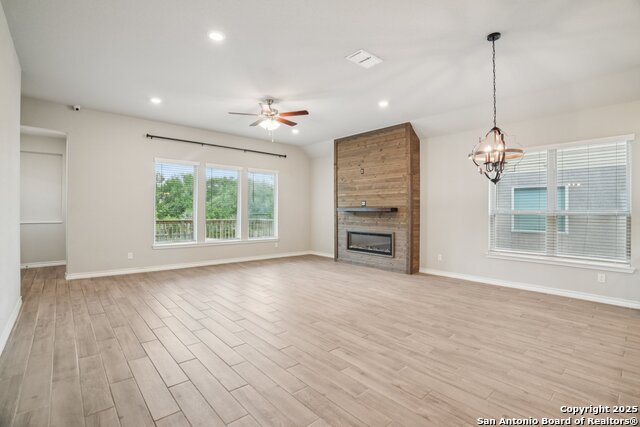 Image 14 of 33 For 1533 Cawdon Park