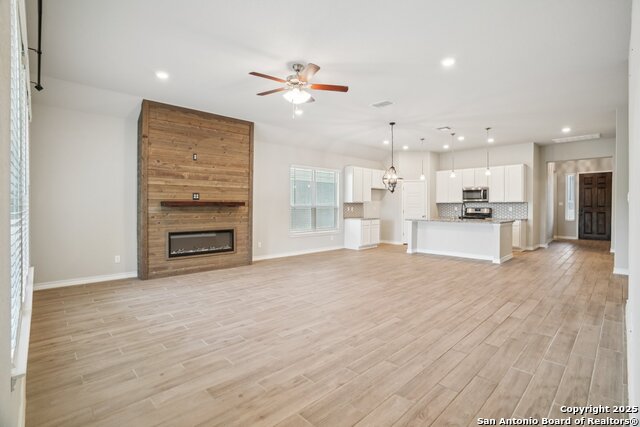 Image 15 of 33 For 1533 Cawdon Park