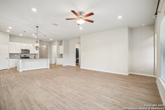 Image 16 of 33 For 1533 Cawdon Park