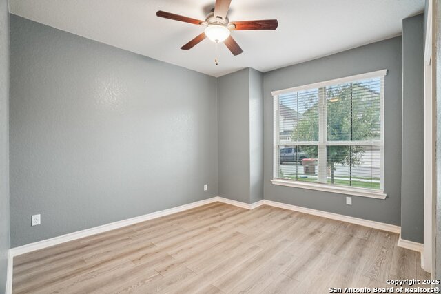 Image 22 of 33 For 1533 Cawdon Park