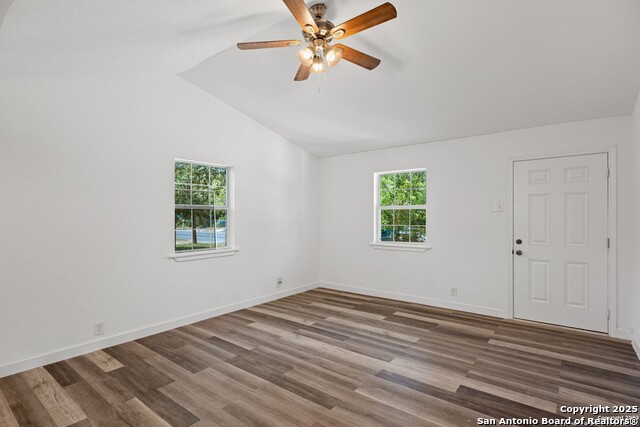Image 12 of 24 For 512 Vickers Ave