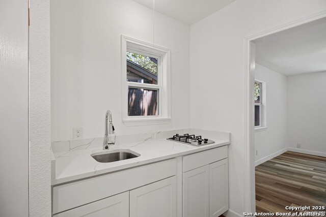 Image 21 of 24 For 512 Vickers Ave
