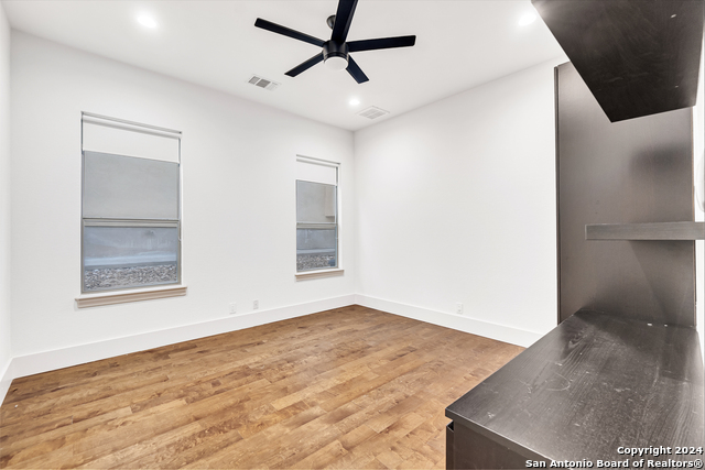 Image 16 of 20 For 110 Lantana Way