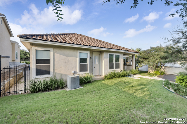 Image 18 of 20 For 110 Lantana Way