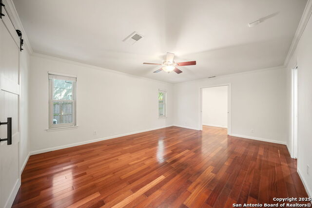 Image 17 of 36 For 13303 Southwalk