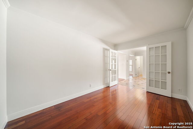Image 20 of 36 For 13303 Southwalk