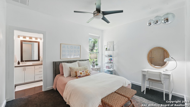Image 42 of 50 For 526 Oakwood Blvd