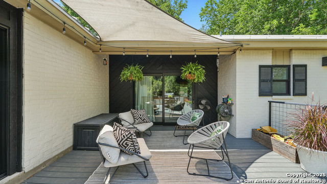 Image 47 of 50 For 526 Oakwood Blvd