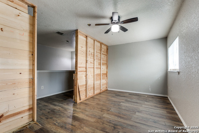 Image 14 of 25 For 5011 Terrace Wood