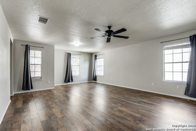 Image 15 of 25 For 5011 Terrace Wood
