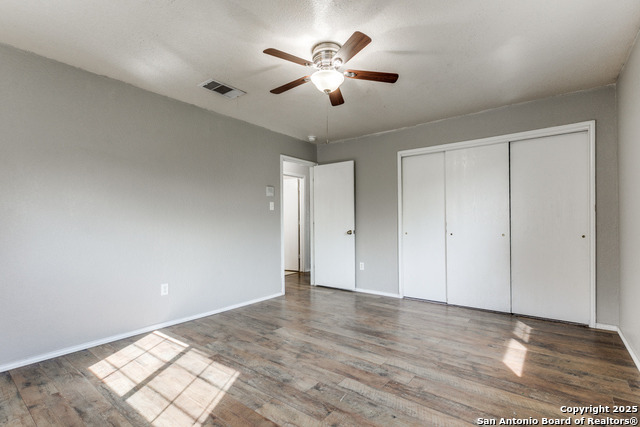 Image 22 of 25 For 5011 Terrace Wood