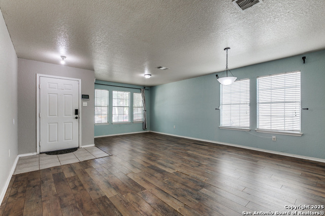 Image 4 of 25 For 5011 Terrace Wood