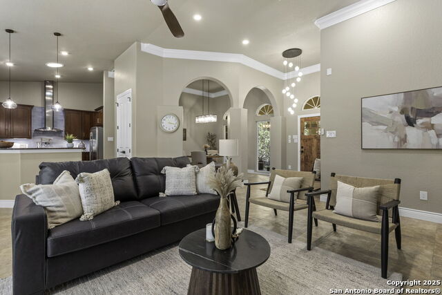 Listing photo id 13 for 155 Woodrow Center