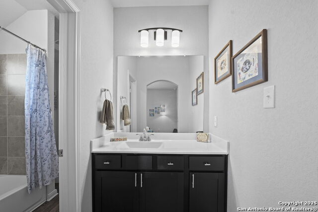 Image 26 of 32 For 2036 Market  