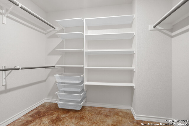 Listing photo id 11 for 150 Hill Dr