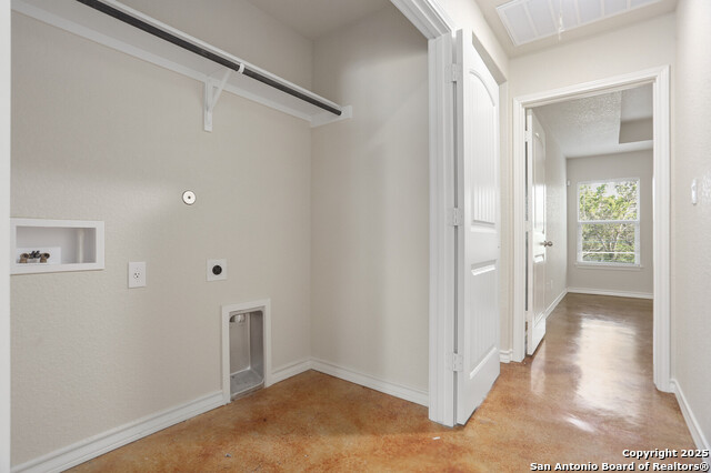 Listing photo id 16 for 150 Hill Dr