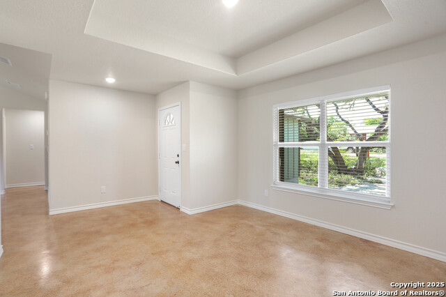 Listing photo id 2 for 150 Hill Dr