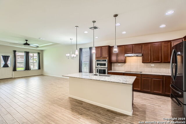 Image 10 of 28 For 2832 Klein Way