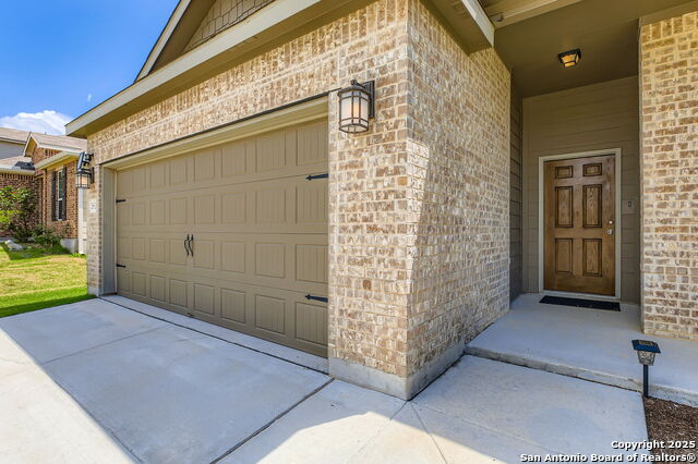 Image 4 of 28 For 2832 Klein Way