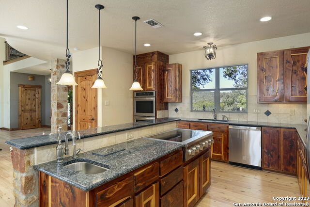 Image 10 of 44 For 849 Madrona Ridge Dr