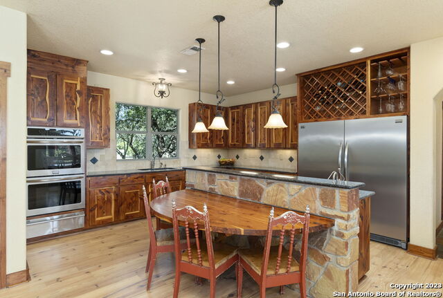 Image 11 of 44 For 849 Madrona Ridge Dr