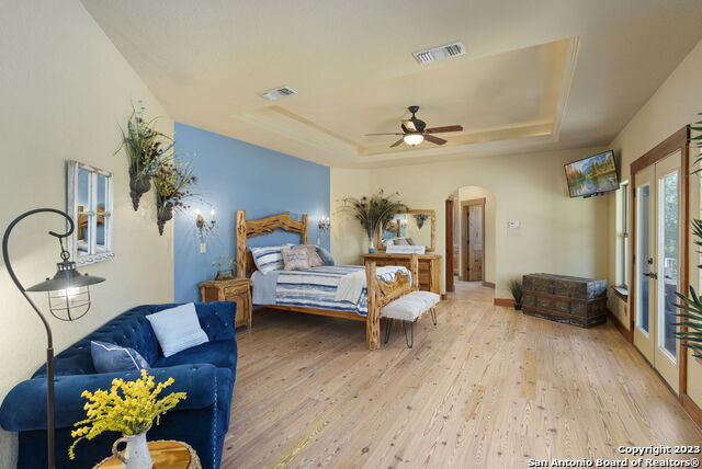 Image 18 of 44 For 849 Madrona Ridge Dr