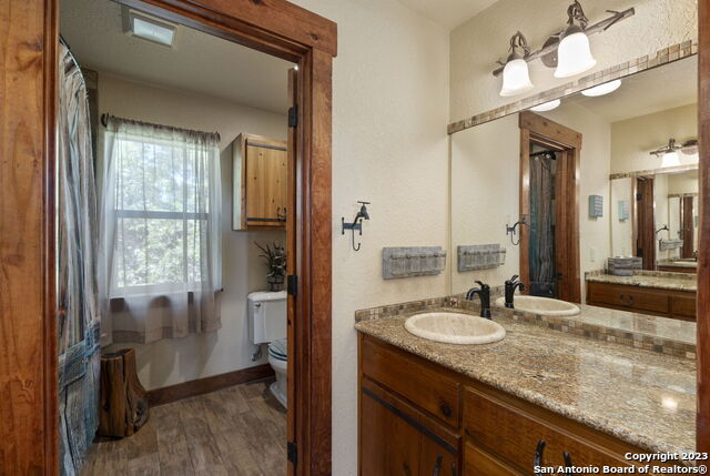 Image 28 of 44 For 849 Madrona Ridge Dr