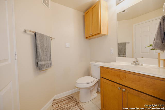 Listing photo id 26 for 6160 Eckhert Apt 1