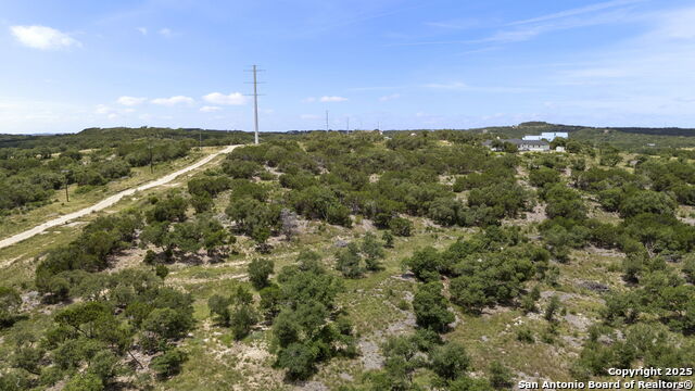Image 8 of 18 For 831 Lovett Ridge Rd