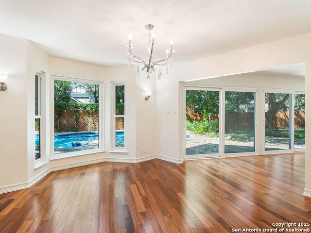 Image 15 of 47 For 12535 Elm Manor