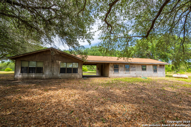 Listing photo id 14 for 202 Ranch Rd