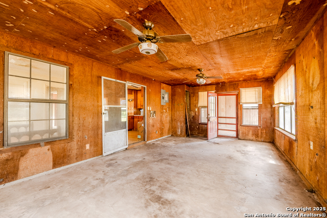 Listing photo id 20 for 202 Ranch Rd