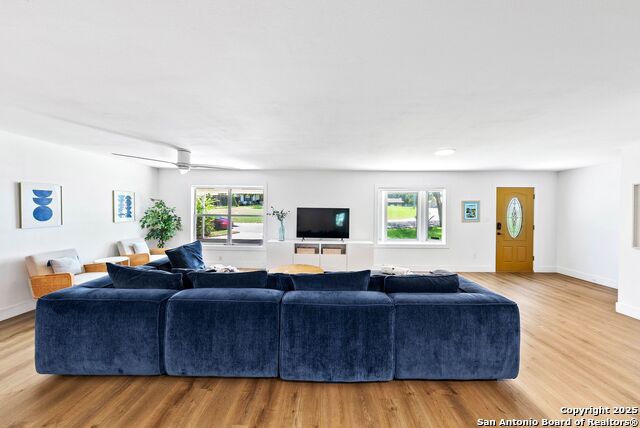 Image 10 of 70 For 730 Gloria Rd
