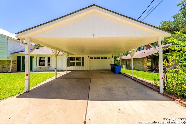 Image 3 of 70 For 730 Gloria Rd