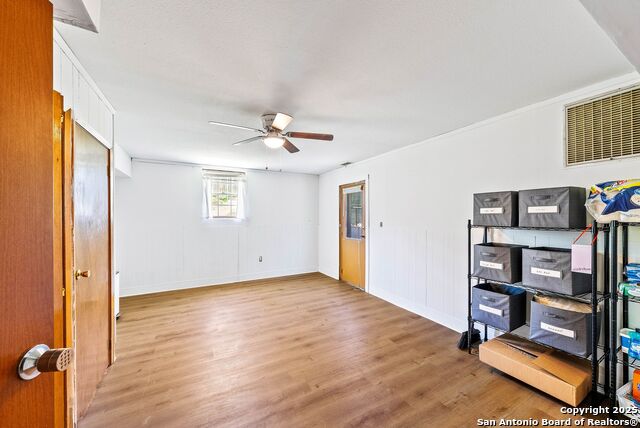 Image 37 of 70 For 730 Gloria Rd