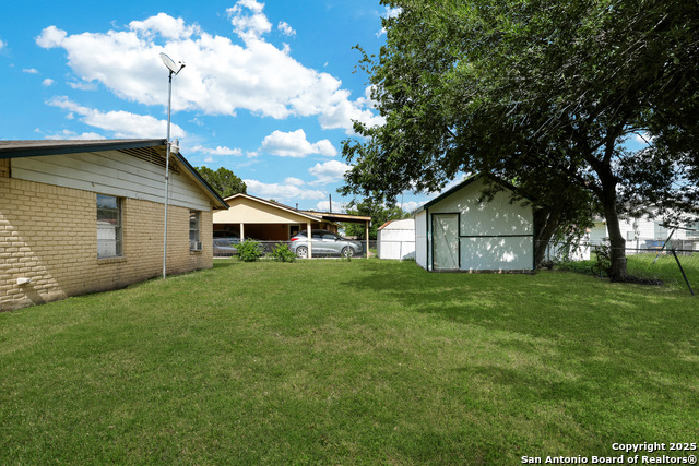 Image 24 of 26 For 4806 Luz Ave