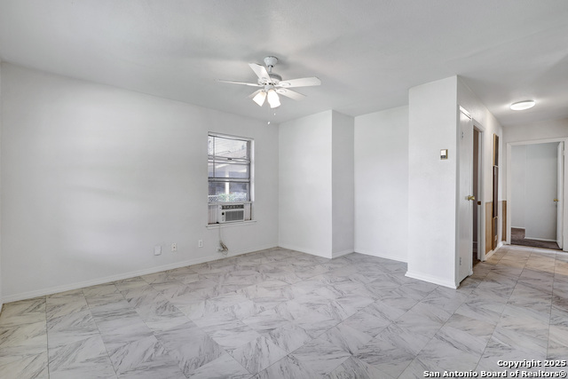 Image 6 of 26 For 4806 Luz Ave