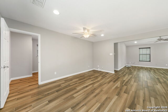 Image 15 of 32 For 122 Colleen Dr