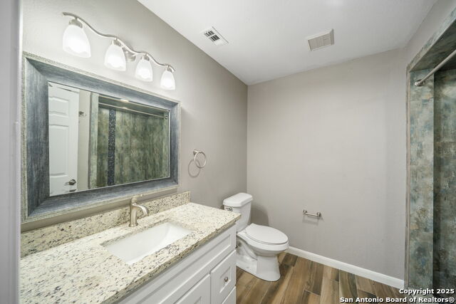 Image 22 of 32 For 122 Colleen Dr